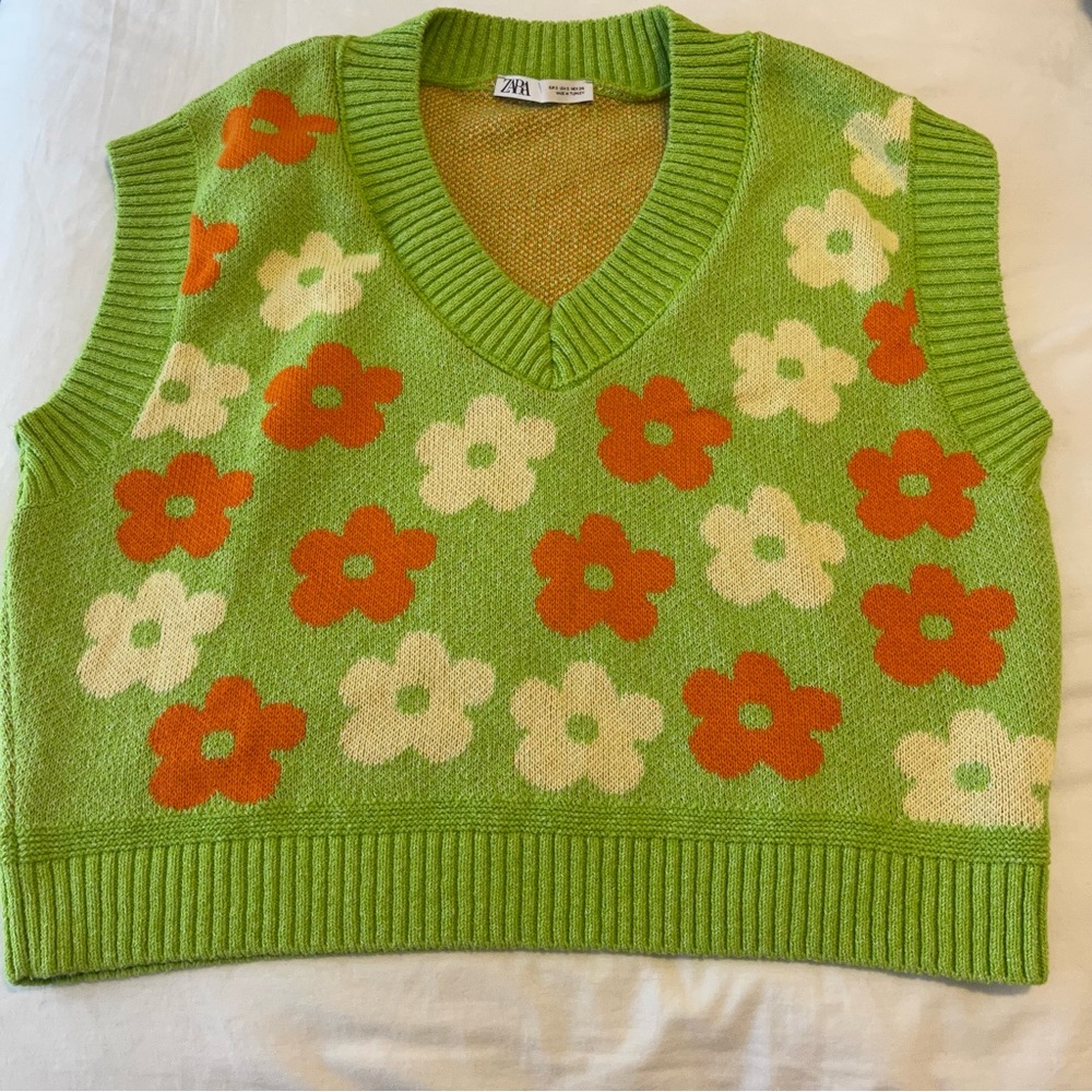 Zara V-Neck Oversized Floral Print Knit Vest